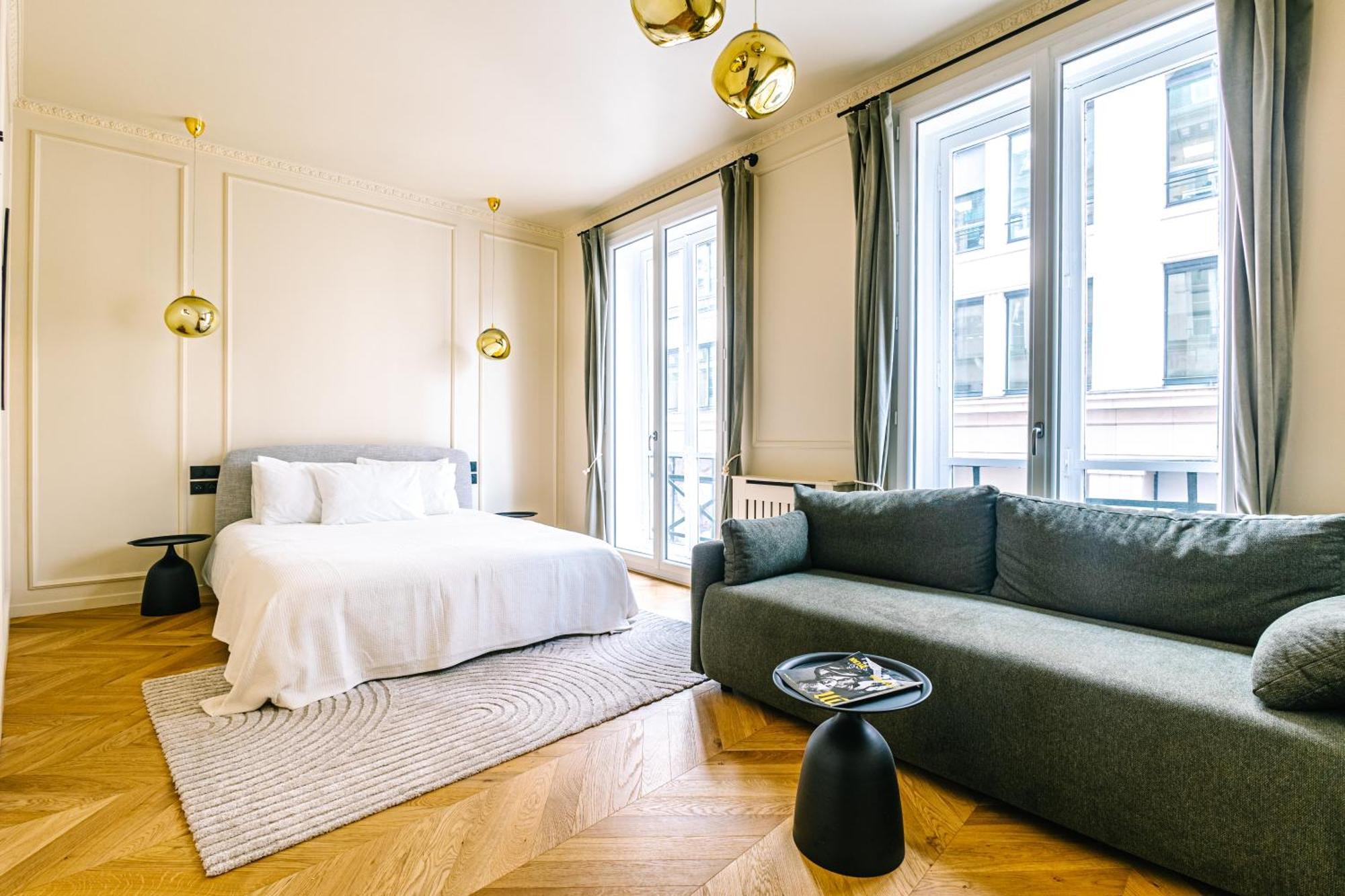 Luxurious Loft Near Opera Apartment